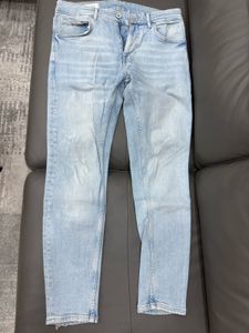 Zara Light Wash Denim Jeans