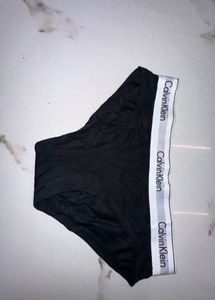 Calvin Klein Lingerie Set Soft Bra Panty Pair28/26