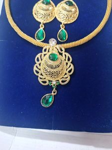 Necklace Set