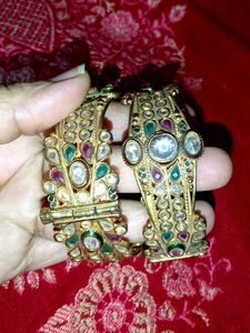 Gold-toned Bangle Set