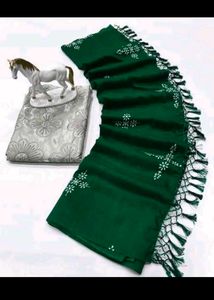 Pretty Saree With Embroidery Work Blouse Piece