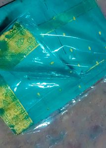 DetailsSaree Length: 5.50Mtr Saree Fabric: Silk (Unstitched) Saree Width: 44 Inch Saree  Work: Jacquard Occasion: Partywear, Wedding wear Fabric Type: Pure Cotton Silk