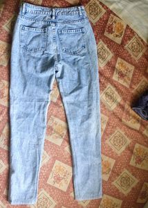 Urbanic Straight Leg Denim Faded Blue Jeans