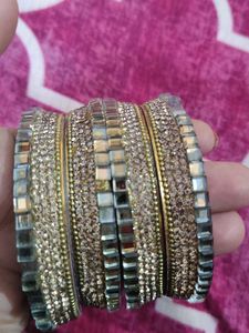 Sparkling Bangle Set