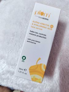 Plum 2% Alpha Arbutin &amp; Hyaluronic Acid Face Serum