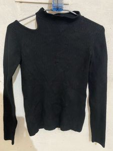Stylish Black Neck Cut Woolen Top