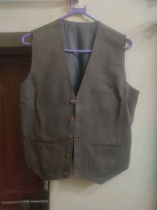 Men&#39;s Coat With Koti and Tie