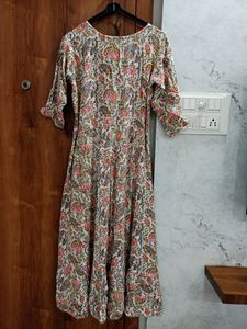 Floral Kurti 🤍