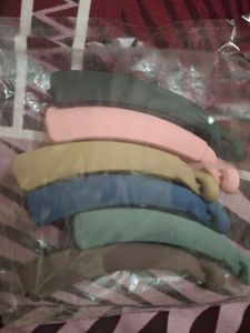 New Unused Colorful Hair Clips - 6 Piece Set