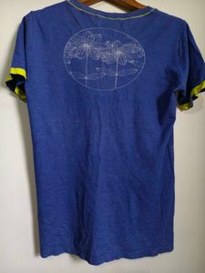 Blue Floral T-Shirt Size Small/ Medium