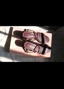 Dressberry Heel