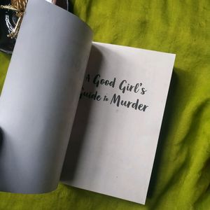 A Good Girl&#39;s Guide to MurderNovel by Holly Jackson
