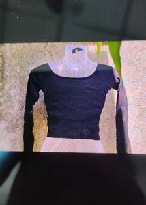 Black Long Sleeve Crop Top