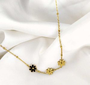 Daisy Chain Necklace