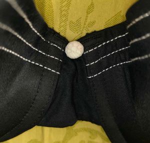 2Black Bras-Gillian O&#39;Malley Intimates &amp; Evolluve