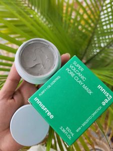 Innisfree Volcanic Pore Clay mask