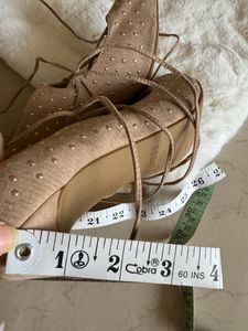 Final sale 🎉Beige Lace-up Heels