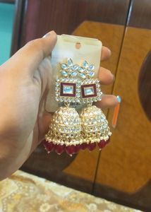 Heavy Beautiful Jhumkas.
