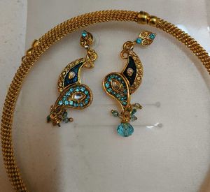 Elegant Gold-Tone Jewelry Set