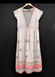 SRISHTI Floral Embroidered Ethnic Long Shrug