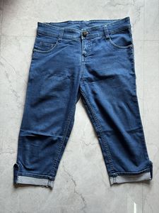 Capri Denim Jeans