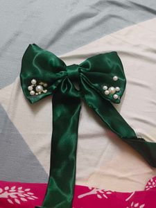 Handmade Bows - Green &amp; Ivory