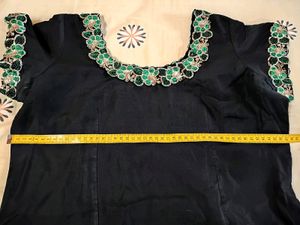 Black Sequin Short Sleeve Kurta With Dupatta