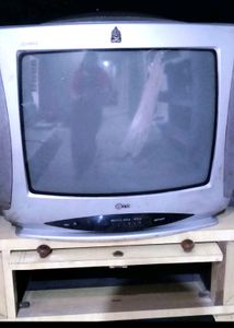 LG Telivision (TV)