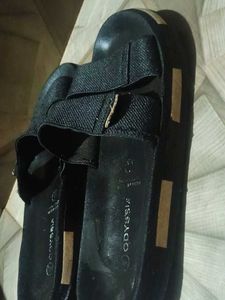 Odyssia Black Sandals