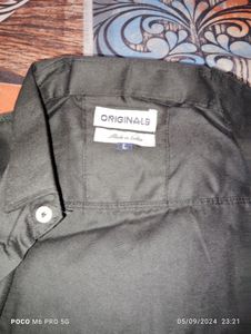 🛃Black Shirt Unused Brand New With Tag