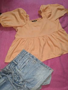 Peach Fleared Balloon Sleeves Top