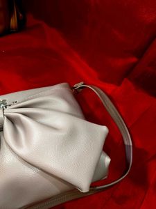 Bow Sling Bag 🛍️