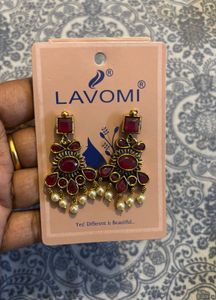 traditional earings (item 31)