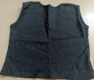 Sleeveless Gray Top
