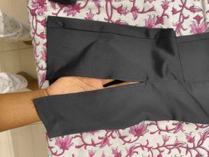 Stretchable Black Colour Yoga Pants
