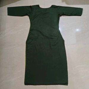 4 Colorful Women&#39;s Kurtas