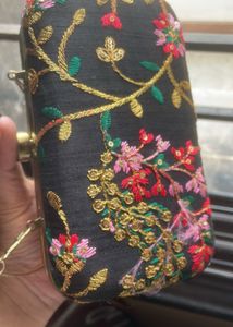 self made punjabbi hand cluch 💕