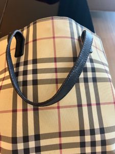 Throaway Burberry Handbag - Nova Tote