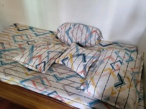 Single Bedsheet With Pillow And Cusion Covers