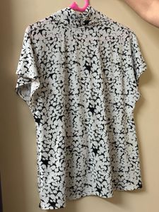 Patterned Short Sleeve Top