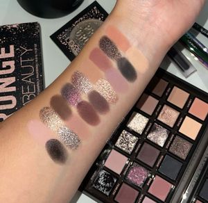 Huda Beauty Pretty Grunge Palette