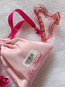 Too Faced Pintersty Pouch 💕❤️