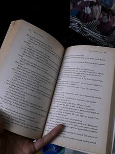 Half Girlfriend Novel | Chetan Bhagat | Love Story | Beginner Friendly