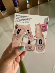 ⭐️Clinique⭐️ Moisture Surge Spray