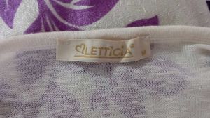 Letticil, Very Stylish Ti Shirt With Top