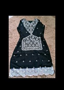 Pakishtani Suit Price Drop
