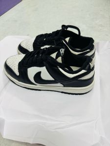 Nike Dunks Panda Sneakers