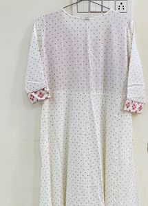 Beautiful White And Pink Kurta