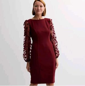 Elegant Maroon Sheath Dress
