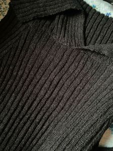 Chic Off-Shoulder Ribbed Sweater 🖤 | Free Size